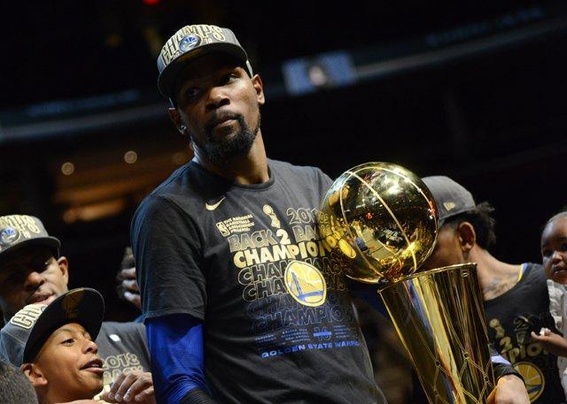 马球员与球 马球员与球